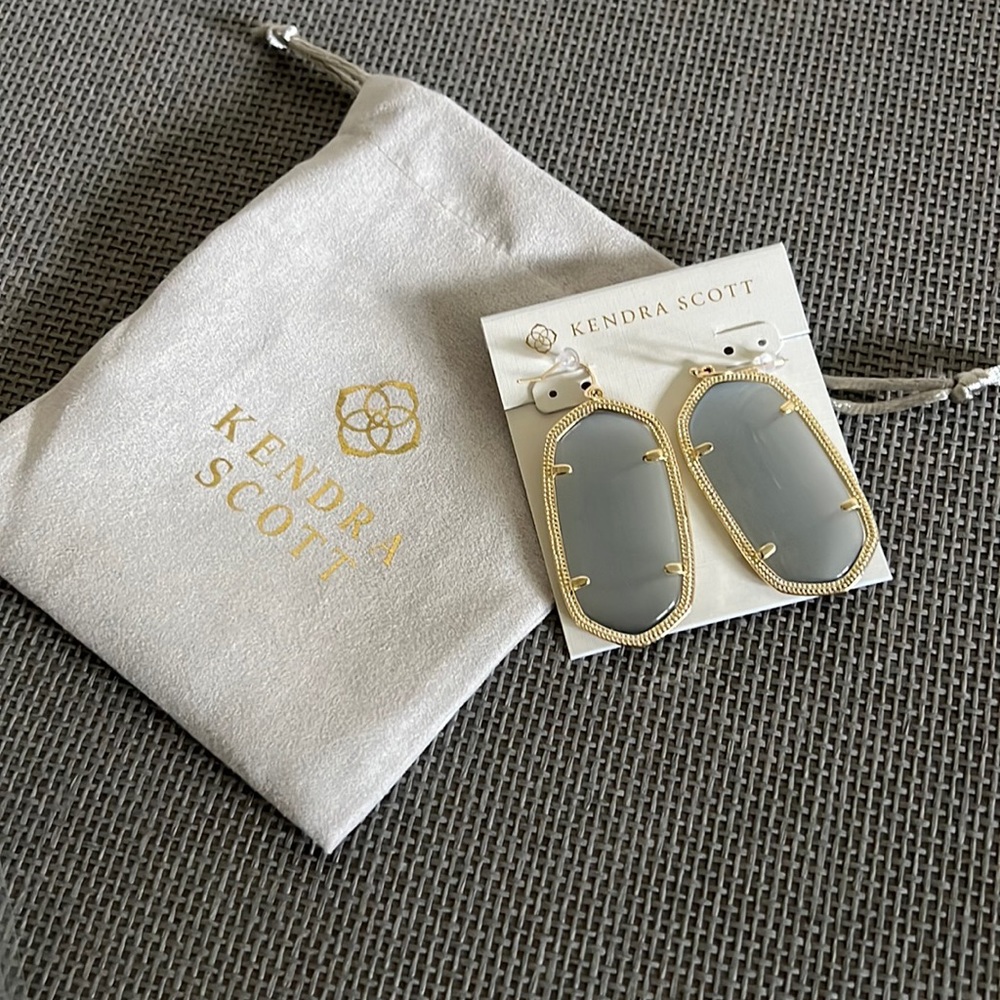 Kendra Scott Drop Earrings